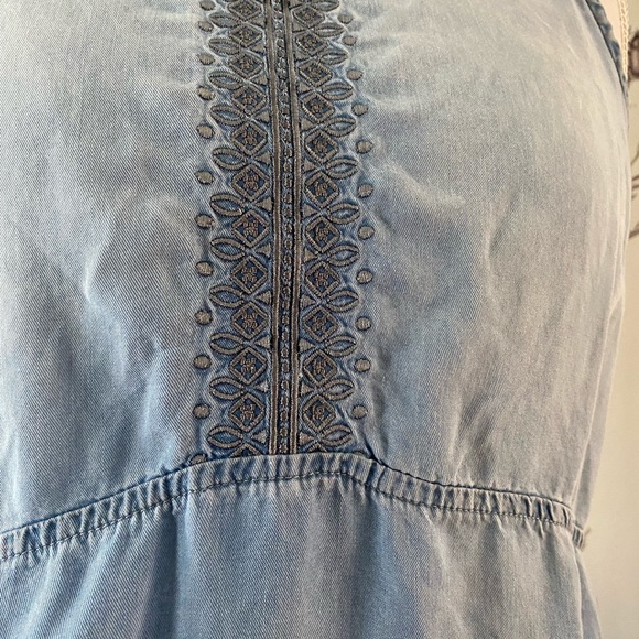 Chambray dress embroidered bodice ties at back size small - Picture 3 of 8